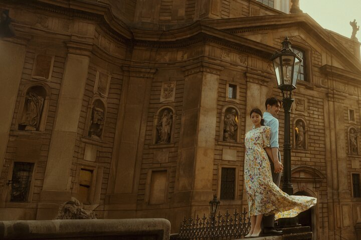 photoshoot in prague - Photo 1 of 22